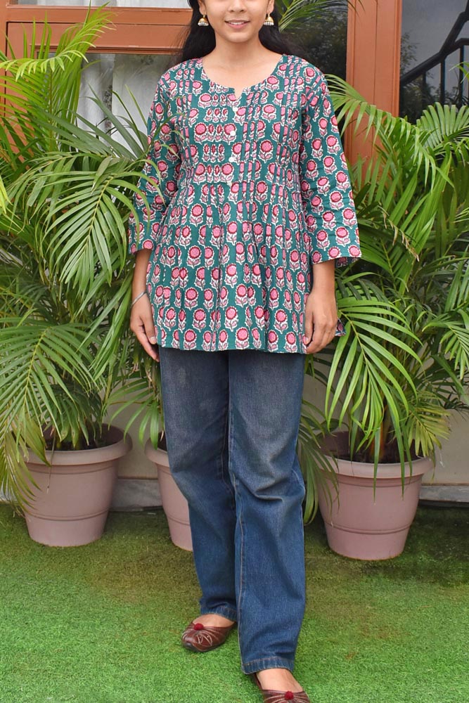 Elegant Soft Cotton Short top / Kurta with pleats Size - 36, 38, 40, 42