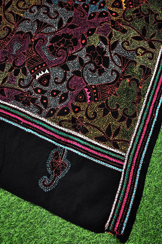 Hand embroidered Cotton Dupatta with Bengal Nakkshi Kantha work