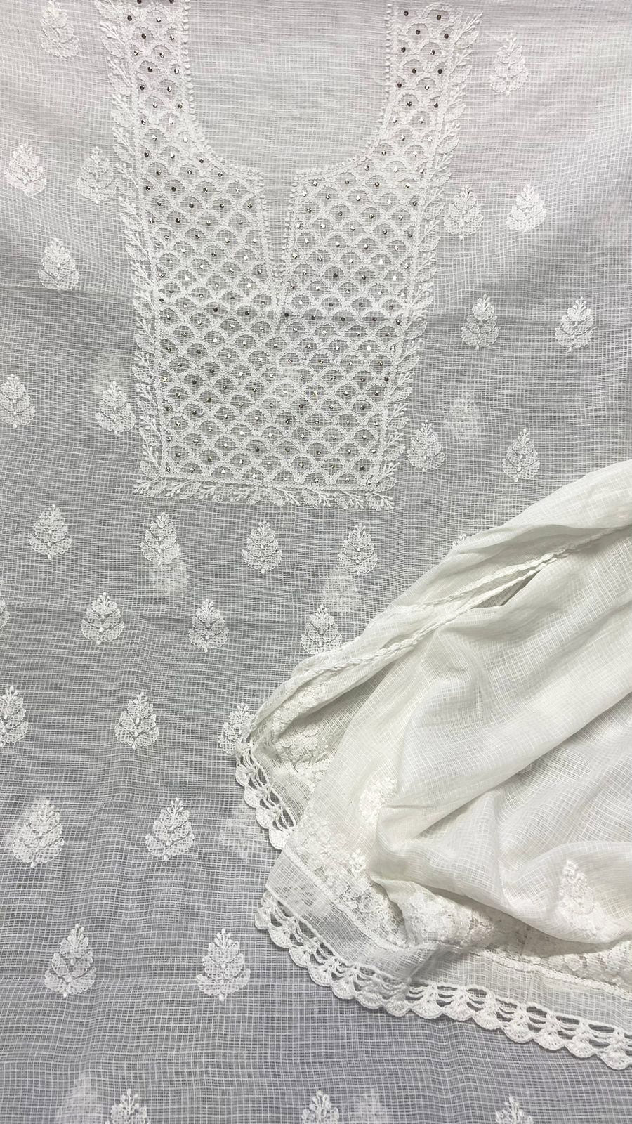 Chikankari – India1001.com