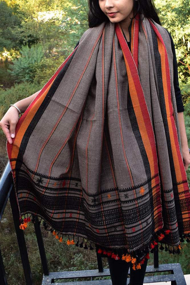 Unique, Warm Handwoven Bhujodi Handwoven Pure Wool shawl with tassels - Unisex Shawls