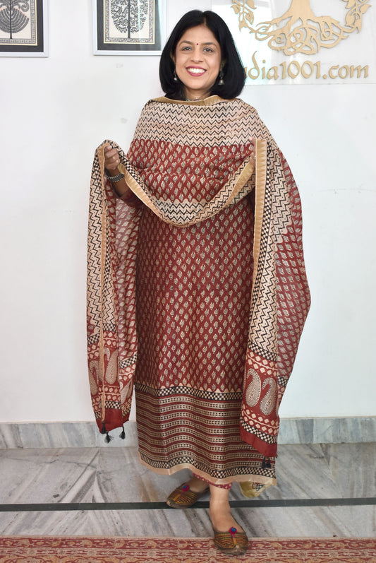 Beautiful Hand Block Printed Maheshwari Silk Cotton Unstitched suit fabric with Ghicha borders