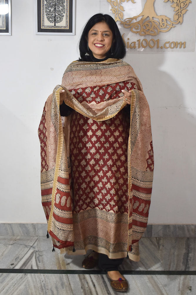 Beautiful Hand Block Printed Maheshwari Silk Cotton Unstitched suit fabric with Ghicha borders