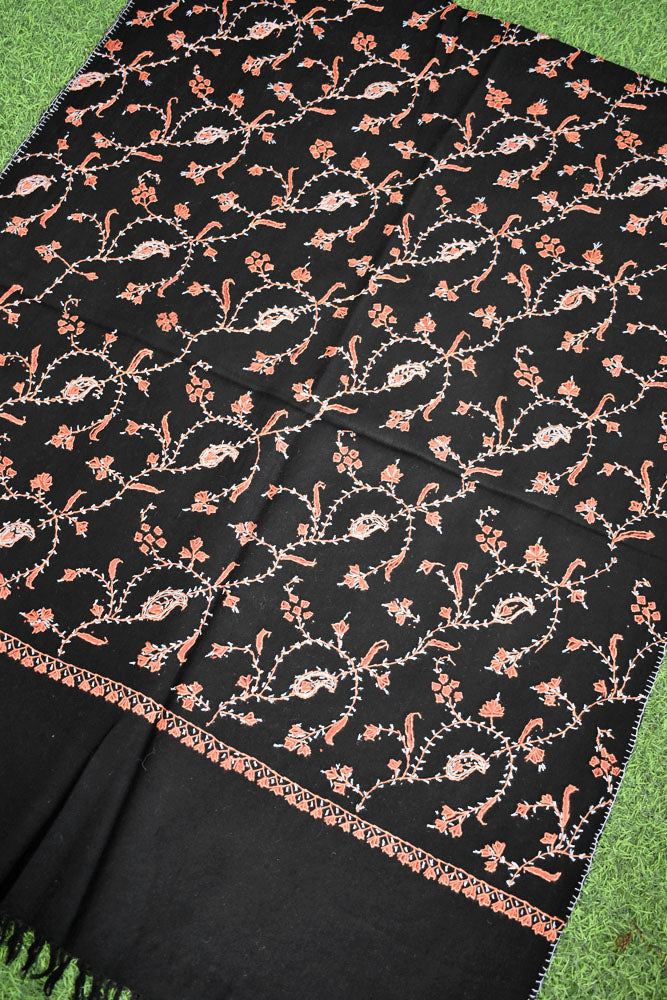 Intricate Jaal work Kashmiri Sozni Hand Embroidery Woolen Stole