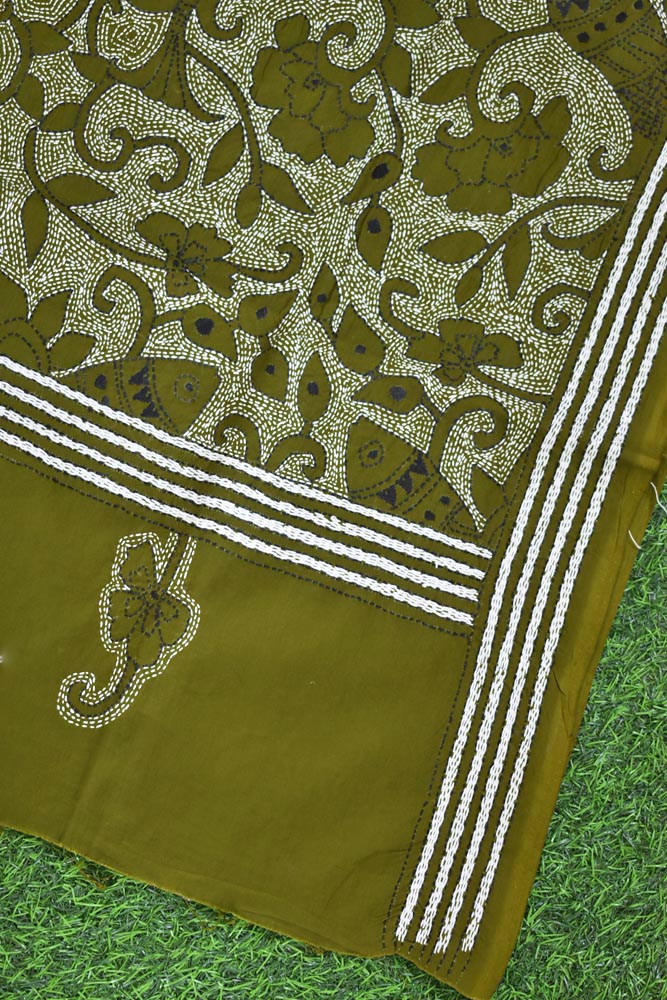 Hand embroidered Cotton Dupatta with Bengal Nakkshi Kantha work