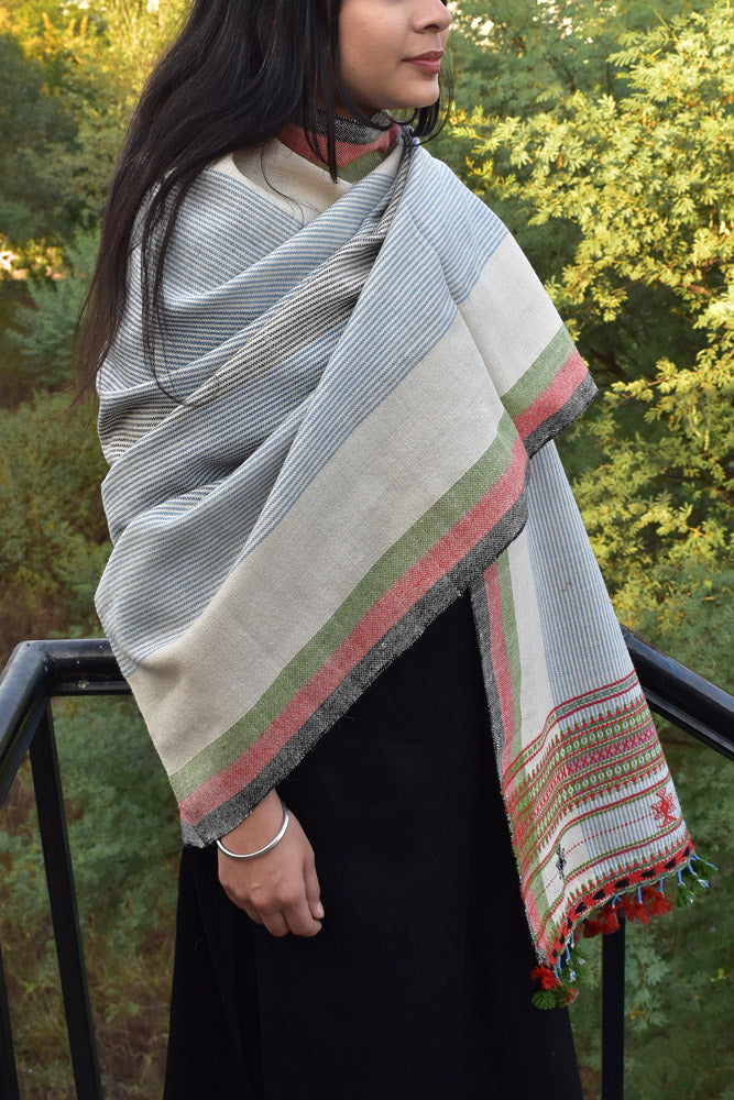 Unique, Warm Handwoven Bhujodi Handwoven Pure Wool shawl with tassels - Unisex Shawls