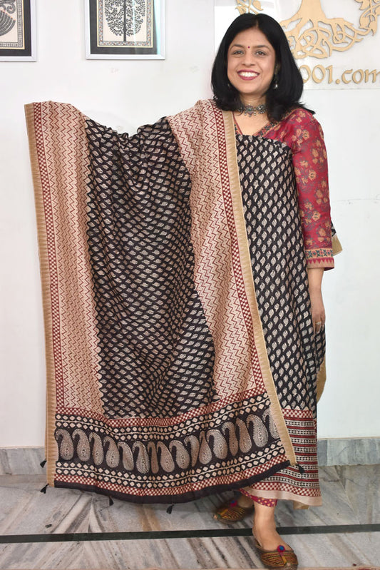 Beautiful Hand Block Printed Maheshwari Silk Cotton Unstitched suit fabric with Ghicha borders