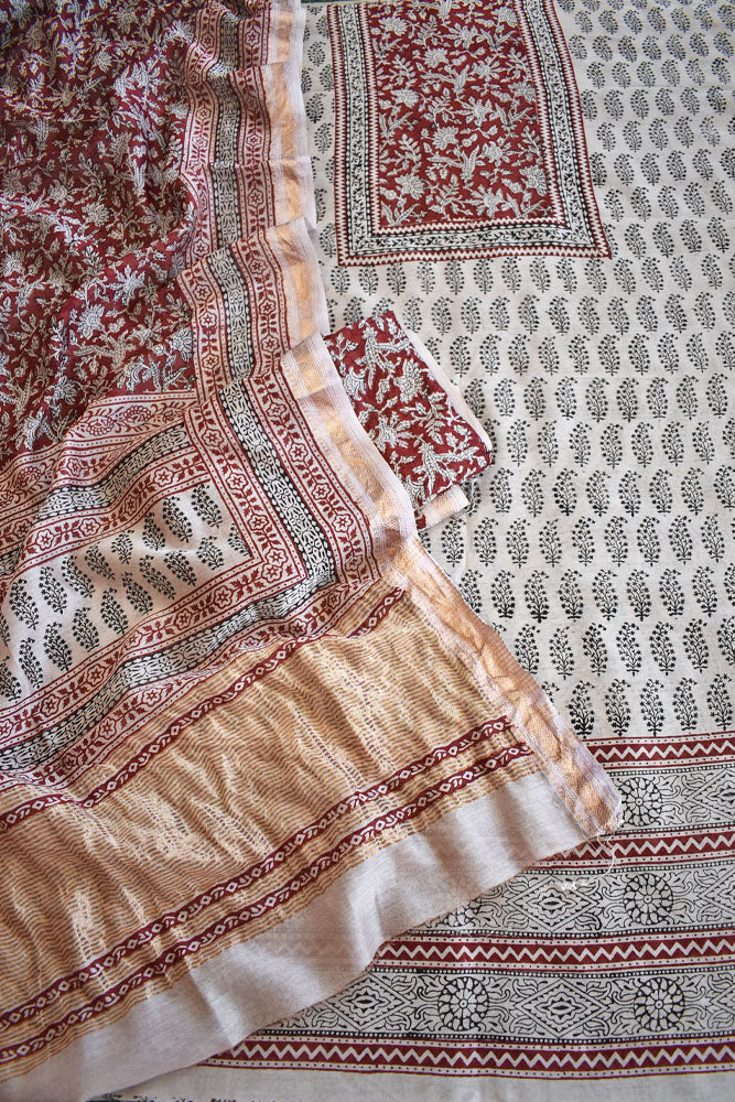 Bagh Hand Block Printed unstitched 3 pcs Handwoven Maheshwari suit fabric with Zari borders & Lagdi ( zari palla )