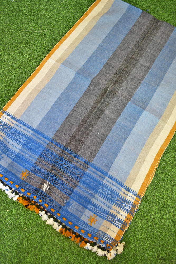 Warm Handwoven Bhujodi Handwoven Pure Wool stole with tassels