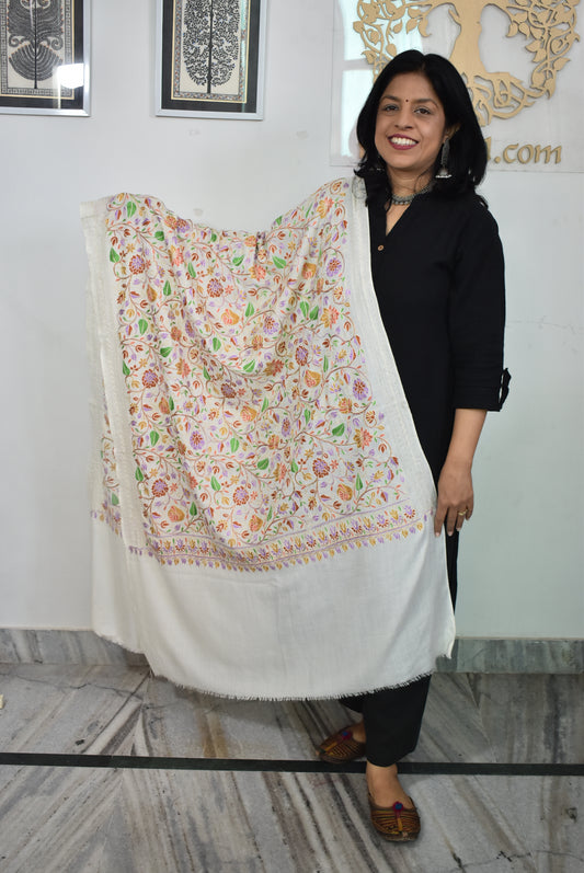 Intricate Kashmiri Sozni Hand Embroidery & Cutwork Work Woolen Stole