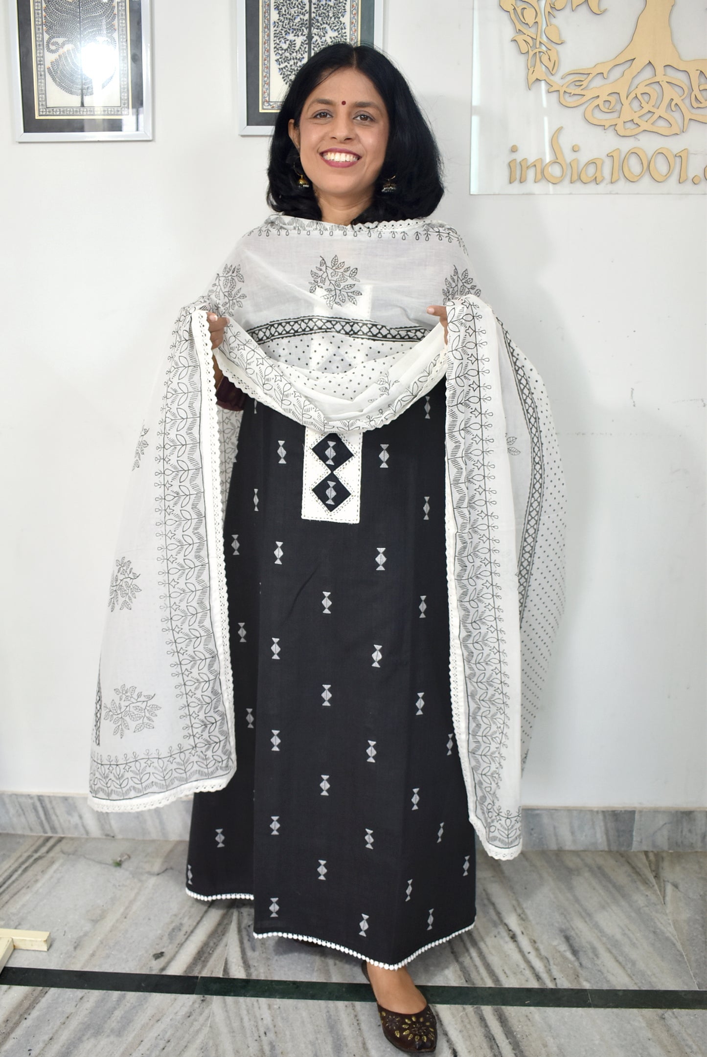 Elegant woven cotton kurta with Block printed soft cotton dupatta and bottom