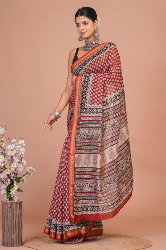 ज्यामिति : Elegant & Classic Hand Block Printed Bagru Maheshwari Silk Cotton Saree