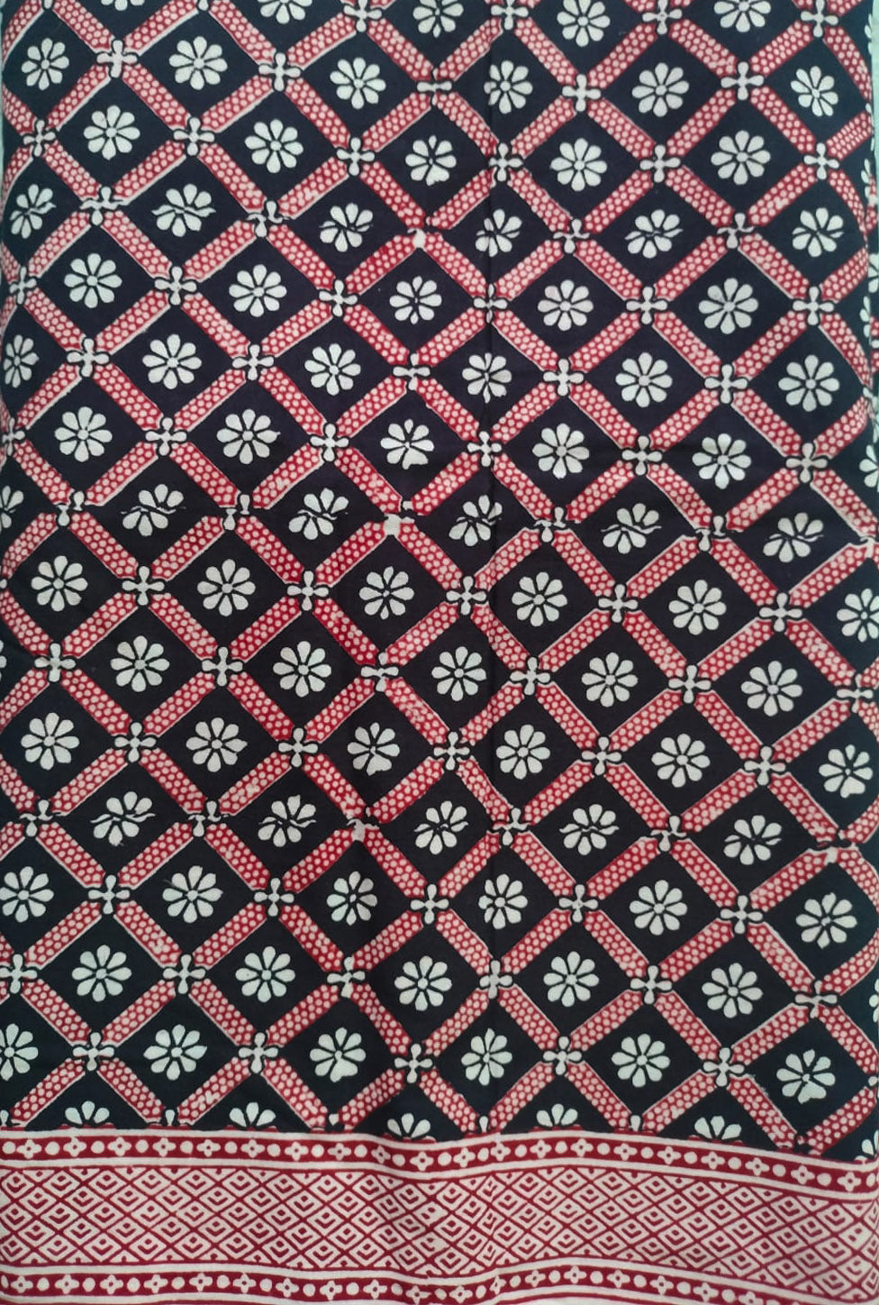 Beautiful Bagh Block Printed Running Cotton Fabric ( 2.5 mtrs cut)